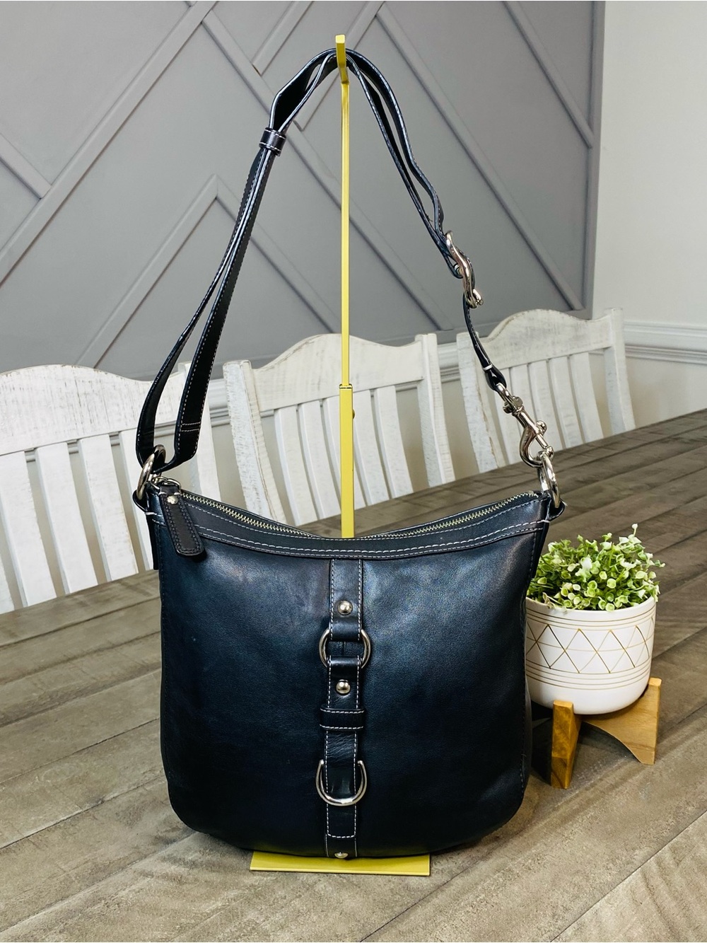 Coach F14018 Chelsea Leather Hobo Shoulder Bag Buckle Ring Crossbody Vintage